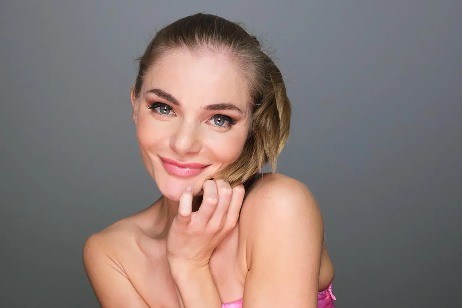 fibieuro someone ordered face sitting second